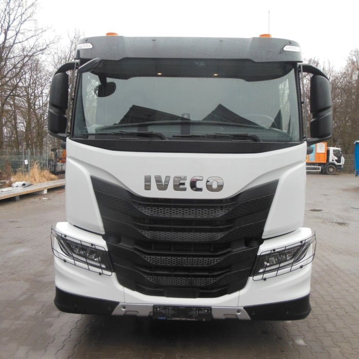 IVECO X-WYA,280X46,TNH 20,SKLADEM