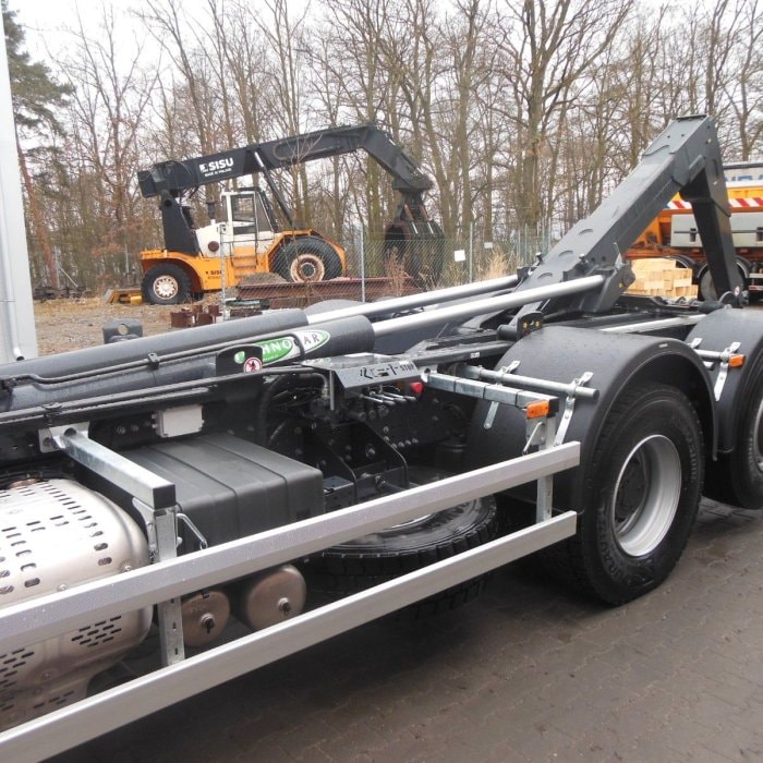 IVECO X-WYA,280X46,TNH 20,SKLADEM