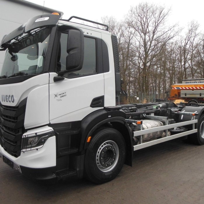 IVECO X-WYA,280X46,TNH 20,SKLADEM