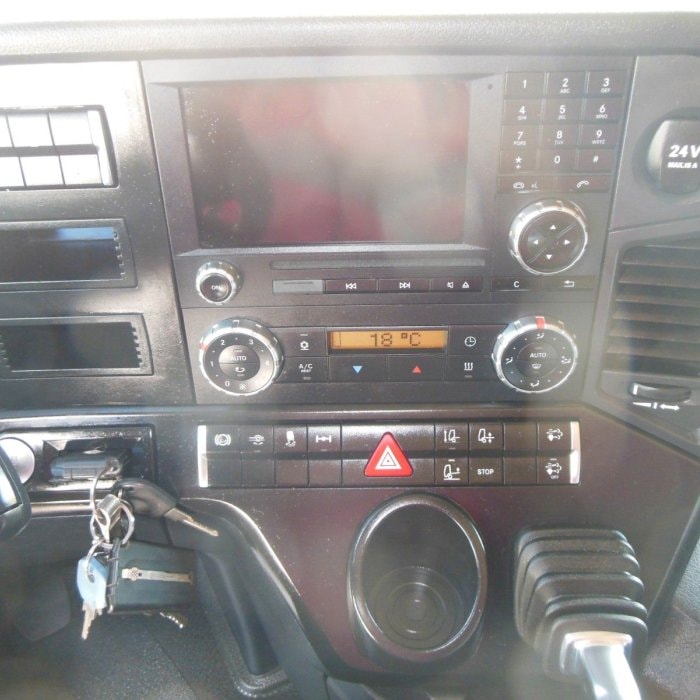 MERCEDES-BENZ ACTROS 1848 LOWDECK