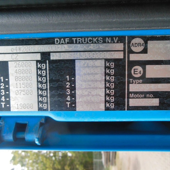 DAF XF 106.460 SC, havarovaný-pojizdný