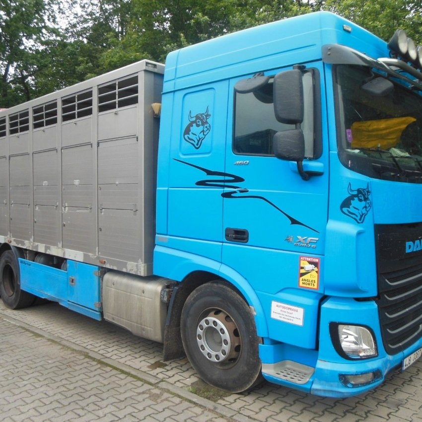 DAF XF 106.460 SC, havarovaný-pojizdný