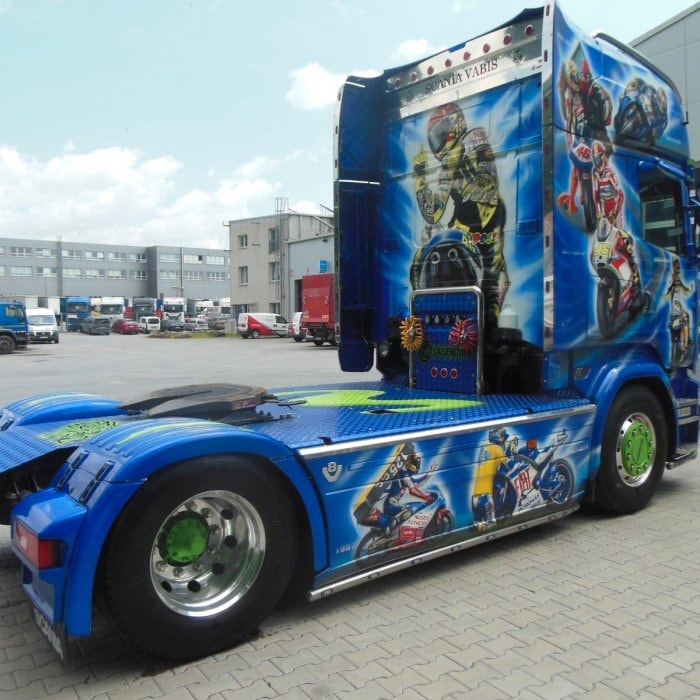 SCANIA R520, V8, TOP STAV!!