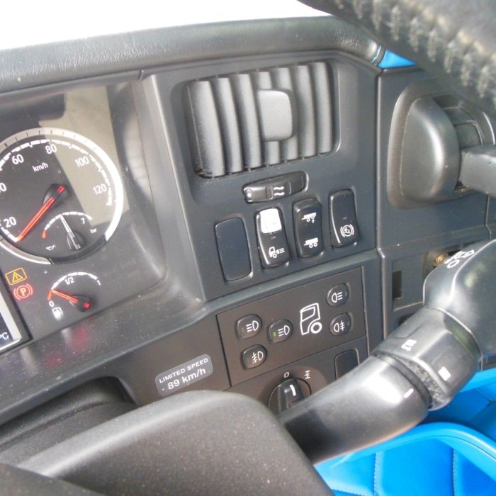SCANIA R520, V8, TOP STAV!!