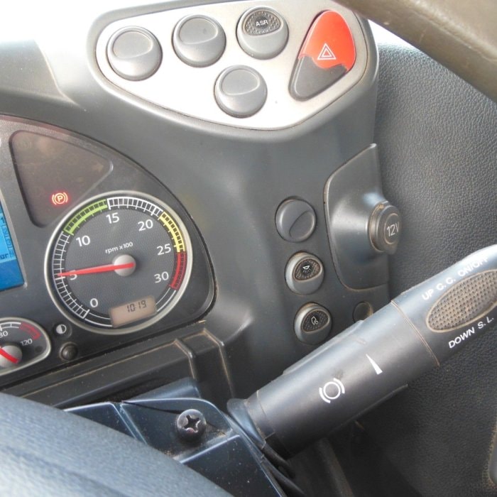 IVECO Stralis AS 260S45, Manual, Fassi F185