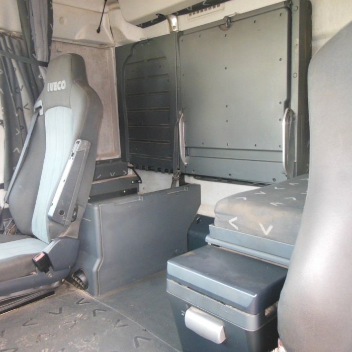 IVECO Stralis AS 260S45, Manual, Fassi F185