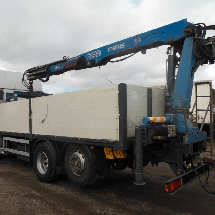IVECO Stralis AS 260S45, Manual, Fassi F185