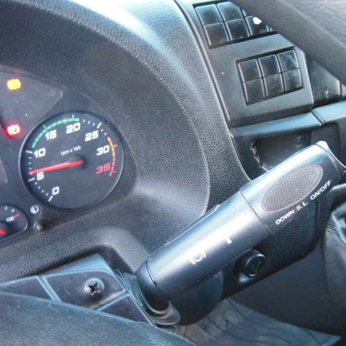 IVECO EuroCargo 120E25, valník 9,1 m