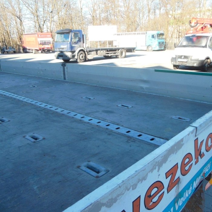 IVECO EuroCargo 120E25, valník 9,1 m