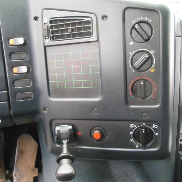 DAF CF 65.240, JEŘÁB EFFER 110/2S, MANUÁL, LISTOVÉ ODPRUŽENÍ, 1. MAJITEL