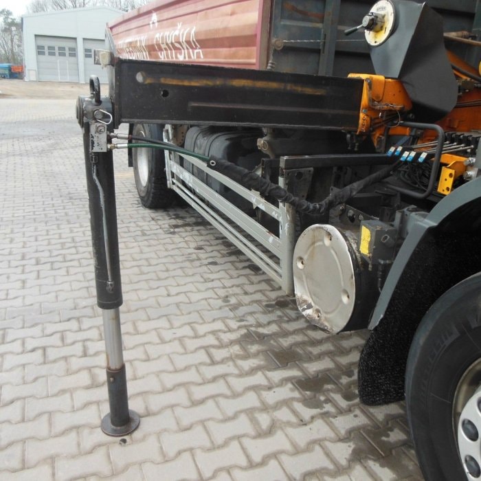 DAF CF 65.240, JEŘÁB EFFER 110/2S, MANUÁL, LISTOVÉ ODPRUŽENÍ, 1. MAJITEL