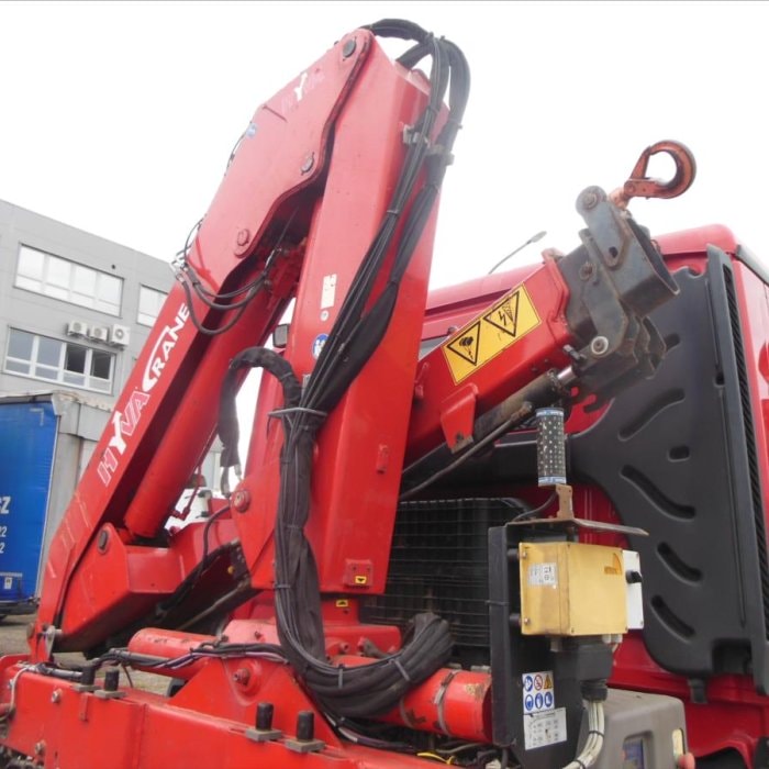 MAN TGM 18.290, Ruka HYVA HB100X