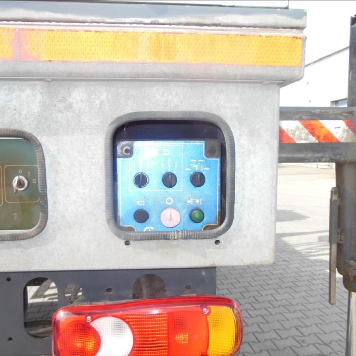 Renault Midlum 220.14,4x4, plošina čela Tel 18, izolovaná