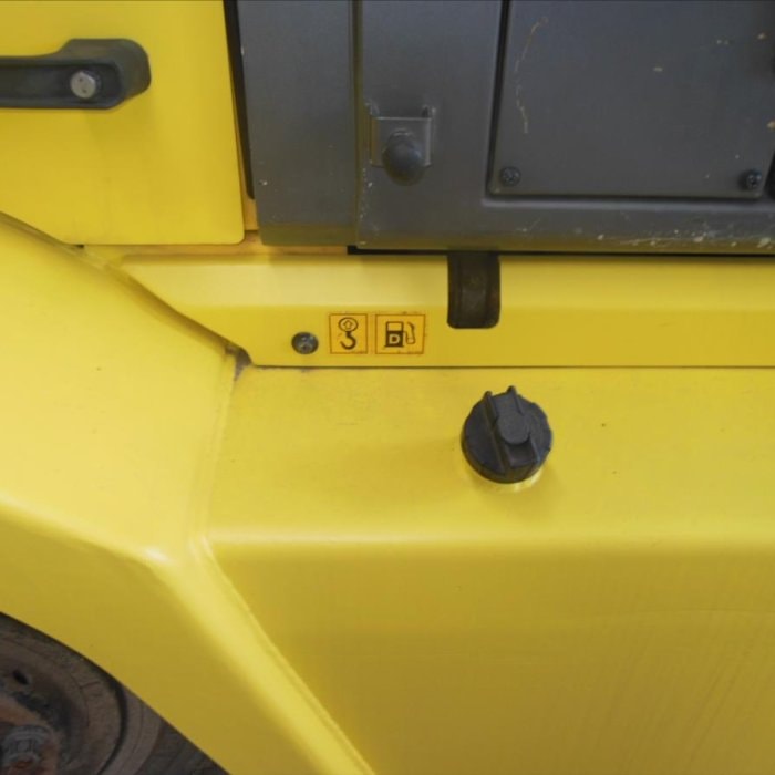 Hyundai 70D-7A