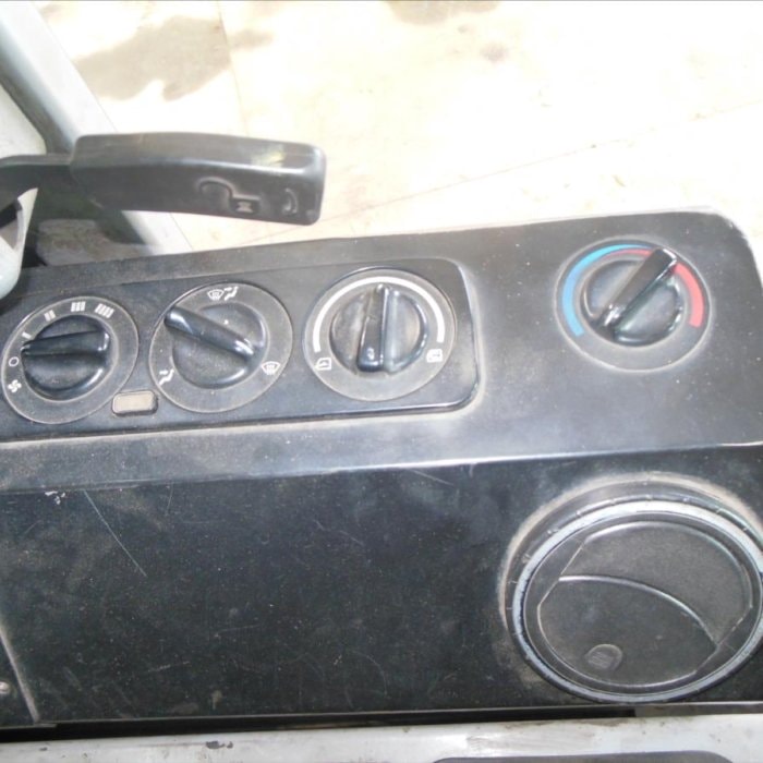 Hyundai 70D-7A