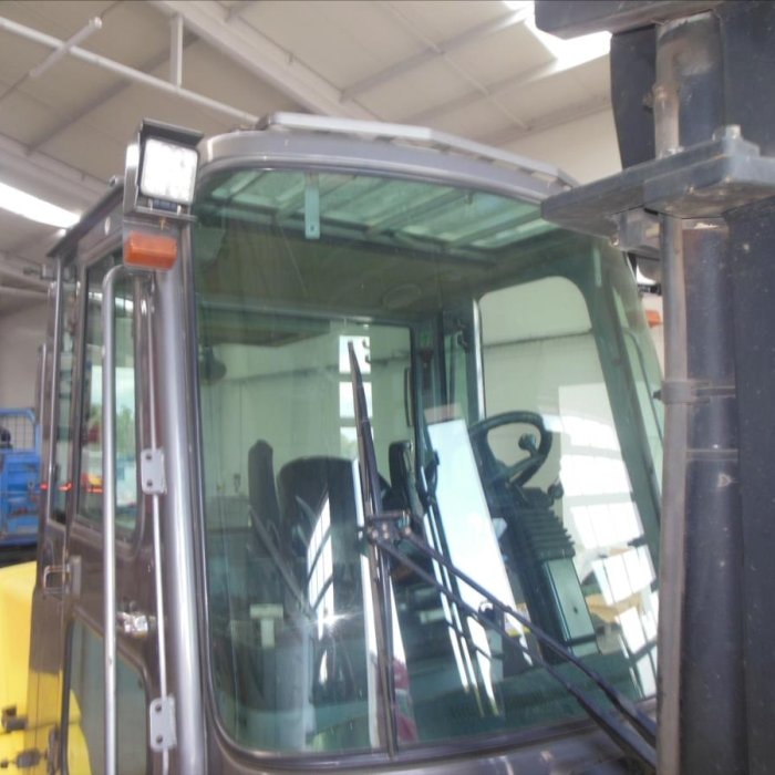 Hyundai 70D-7A