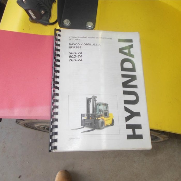 Hyundai 70D-7A
