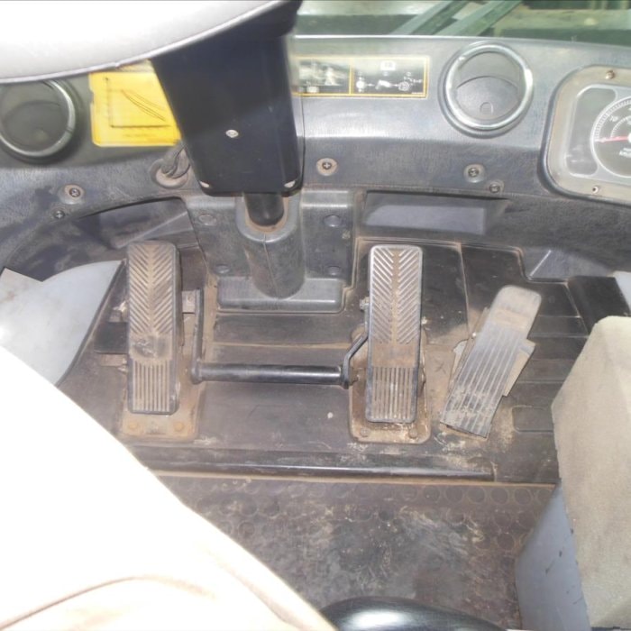 Hyundai 70D-7A